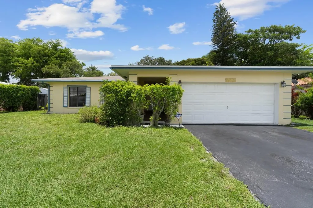 7105 NW 84th Street Tamarac FL 33321