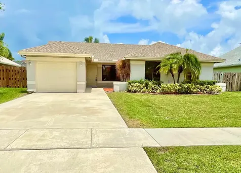 22550 Grouper Court Boca Raton FL 33428