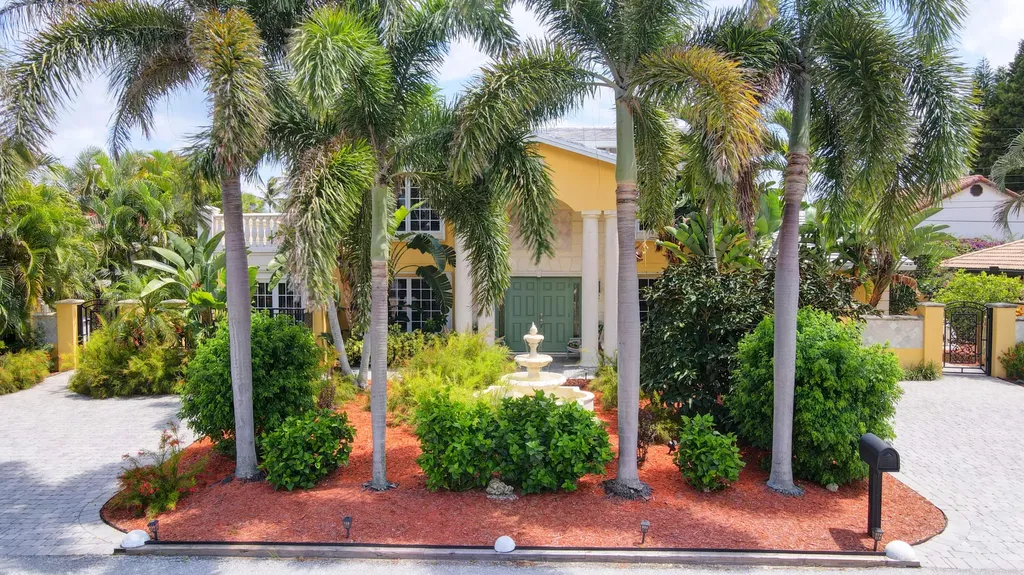 12 Fayette Drive Ocean Ridge FL 33435