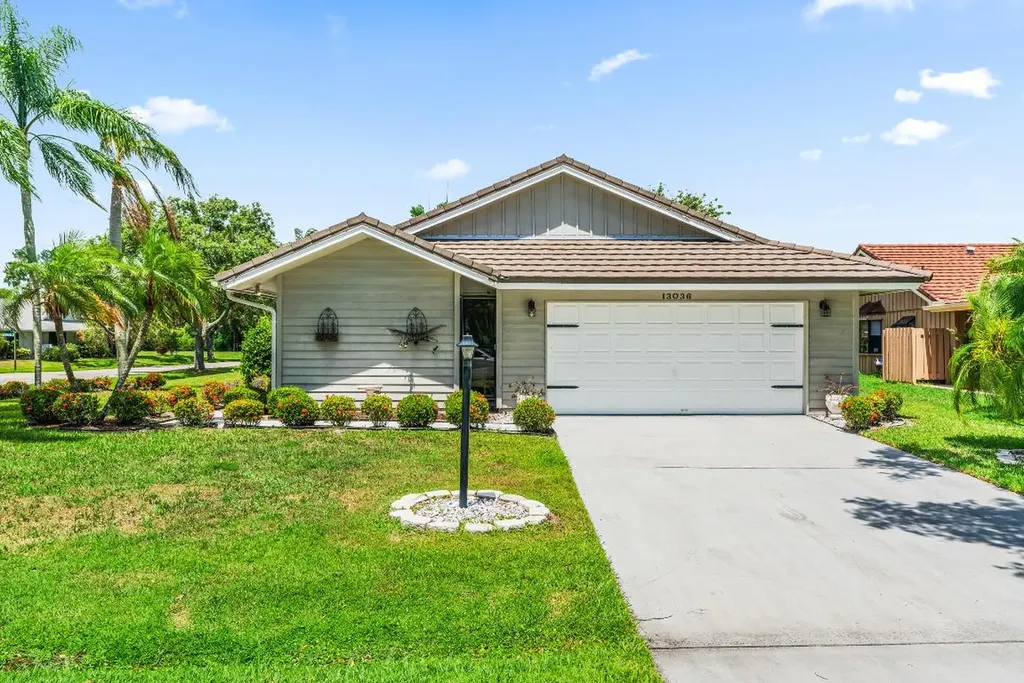 13036 SE Point O Woods Court Hobe Sound FL 33455