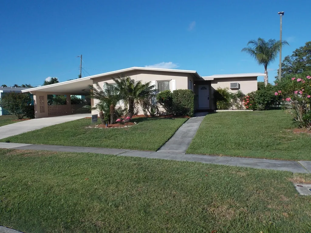 3189 SE Pruitt Road Port St Lucie FL 34952