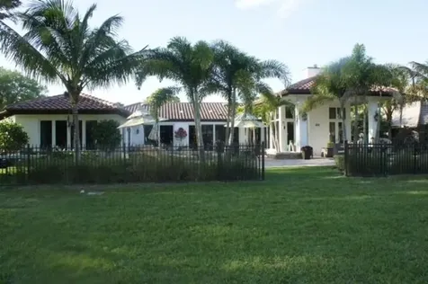 2852 Banyan Boulevard Circle NW Boca Raton FL 33431