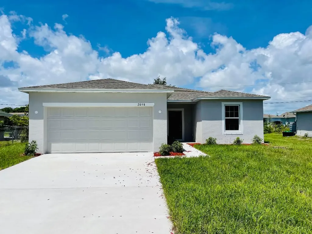 2098 SW Burlington Street Port St Lucie FL 34984