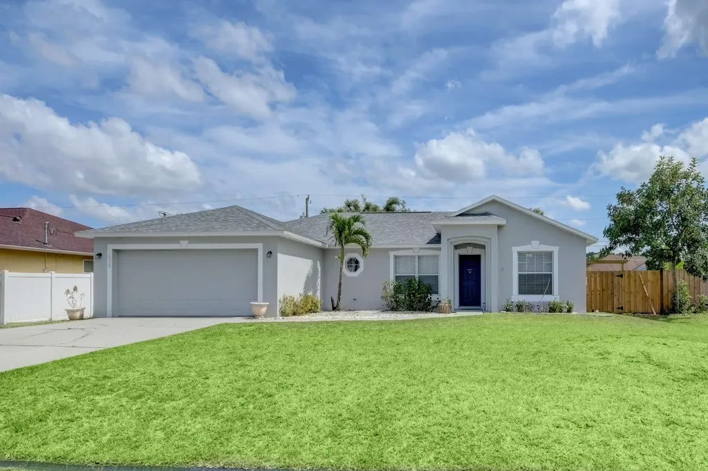 1638 SW Meridian Avenue Port St Lucie FL 34953
