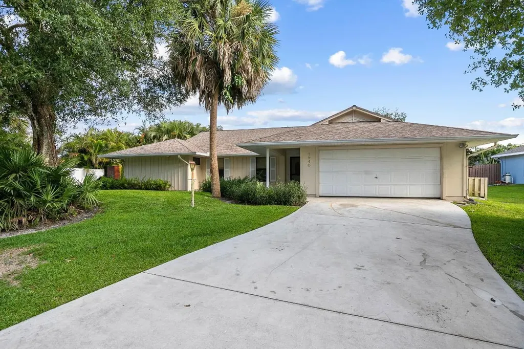 1940 SW Sunset Trail Palm City FL 34990