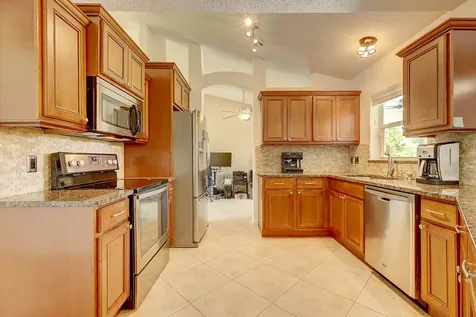 308 SE Husted Terrace Port St Lucie FL 34983