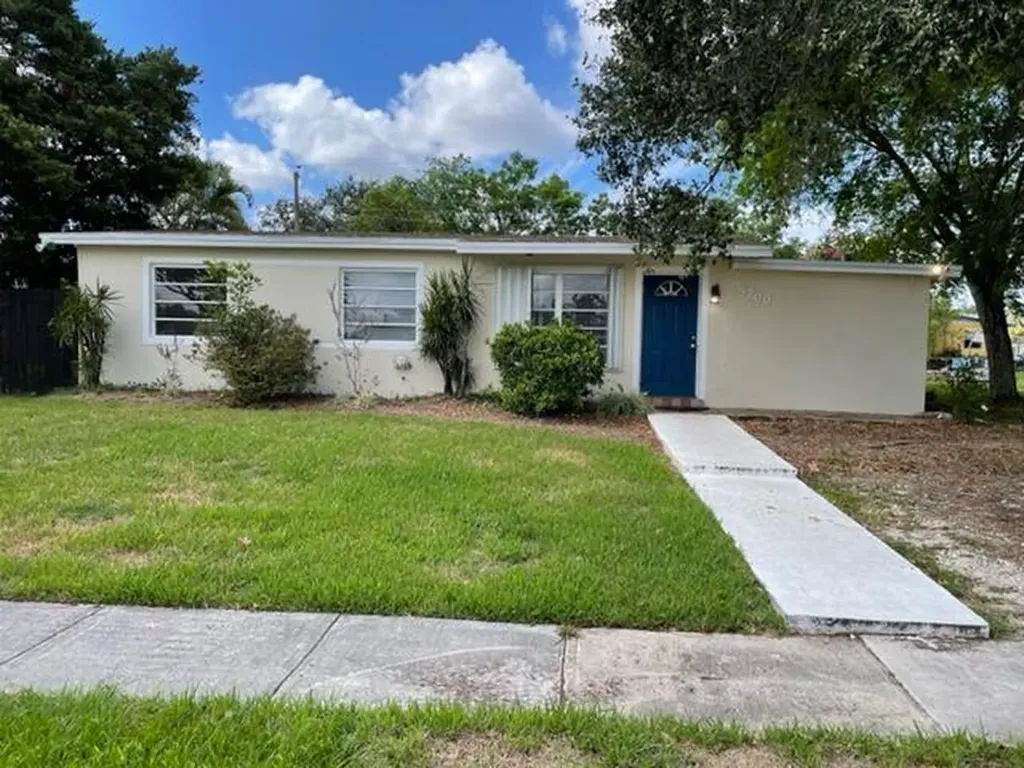 5700 SW 37th Court Davie FL 33314