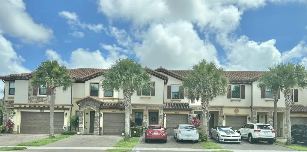 5274 Santa Maria Avenue Boynton Beach FL 33436