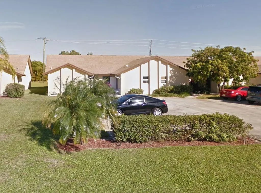8883 SE Hobe Ridge Avenue Hobe Sound FL 33455