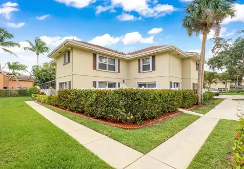 35 Danbury Court Royal Palm Beach FL 33411