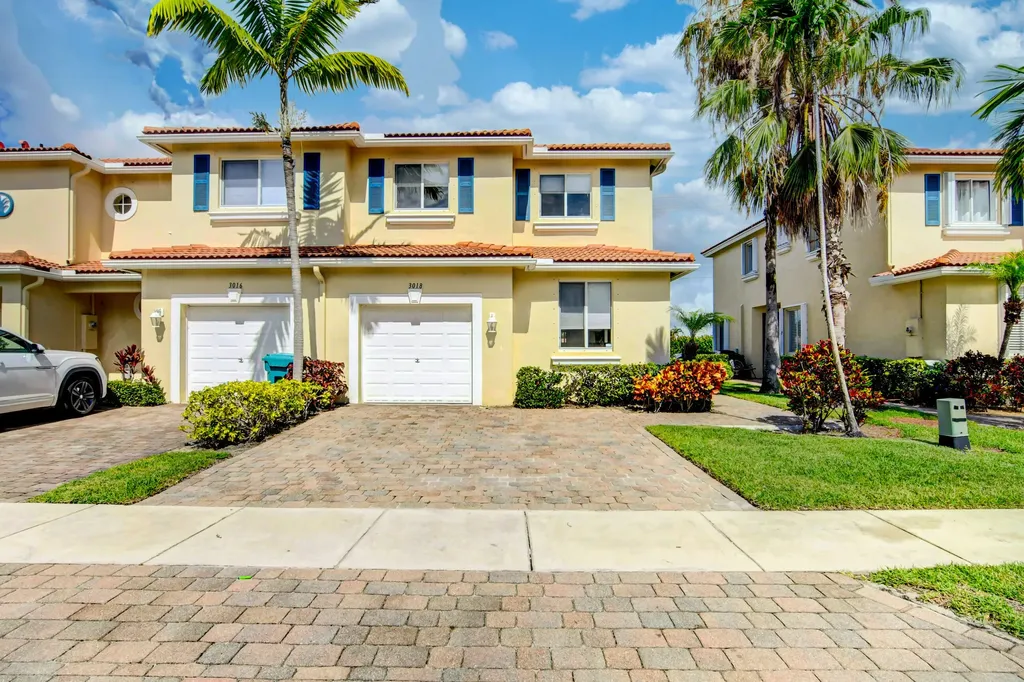 3018 N Evergreen Circle Boynton Beach FL 33426