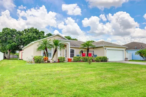 5851 NW Cullom Circle Port St Lucie FL 34986