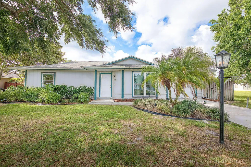 872 SW Nichols Terrace Port St Lucie FL 34953