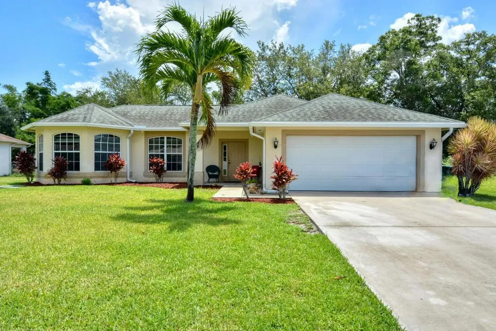 1139 SW Ivanhoe Street Port St Lucie FL 34983