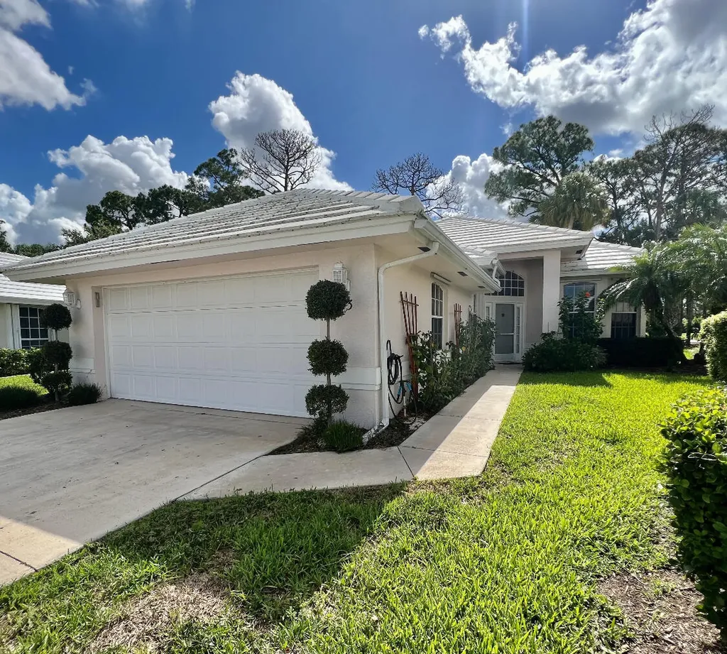 443 SW Fairway Landing Port St Lucie FL 34986