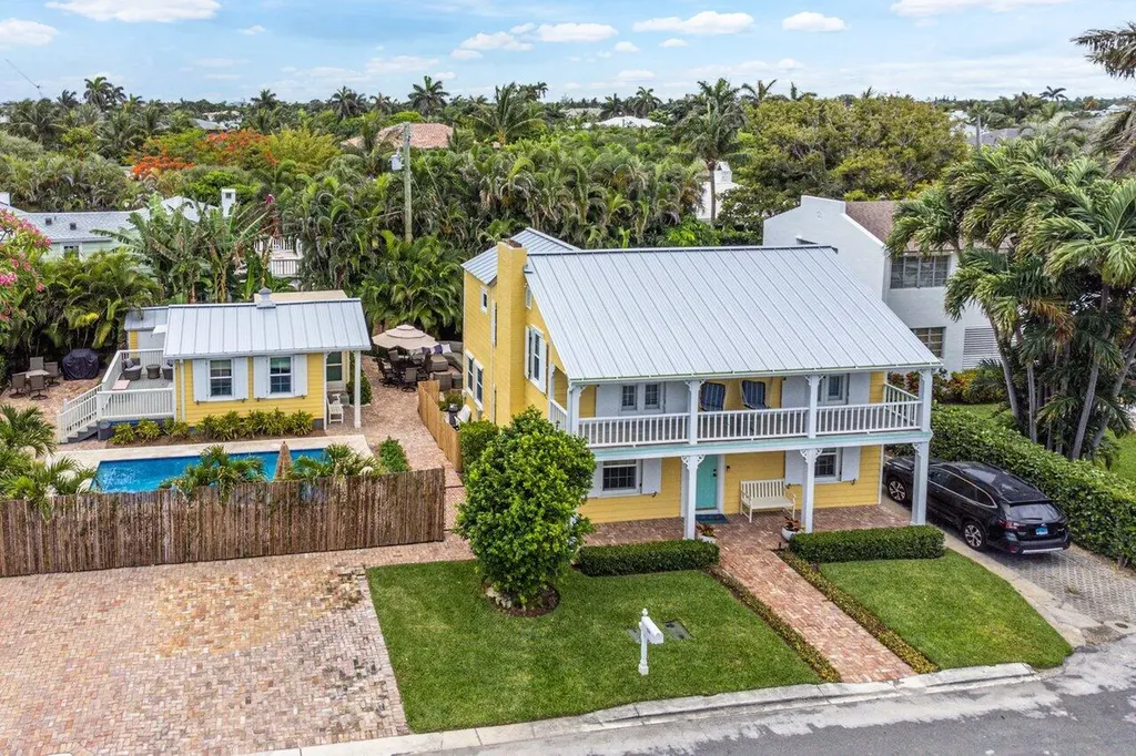 324 Harmon Court Delray Beach FL 33483