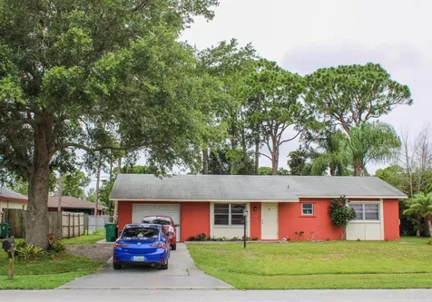 1172 SE Preston Lane Port St Lucie FL 34983
