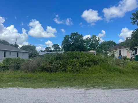 2902 SW Fluvia Street Port St Lucie FL 34953