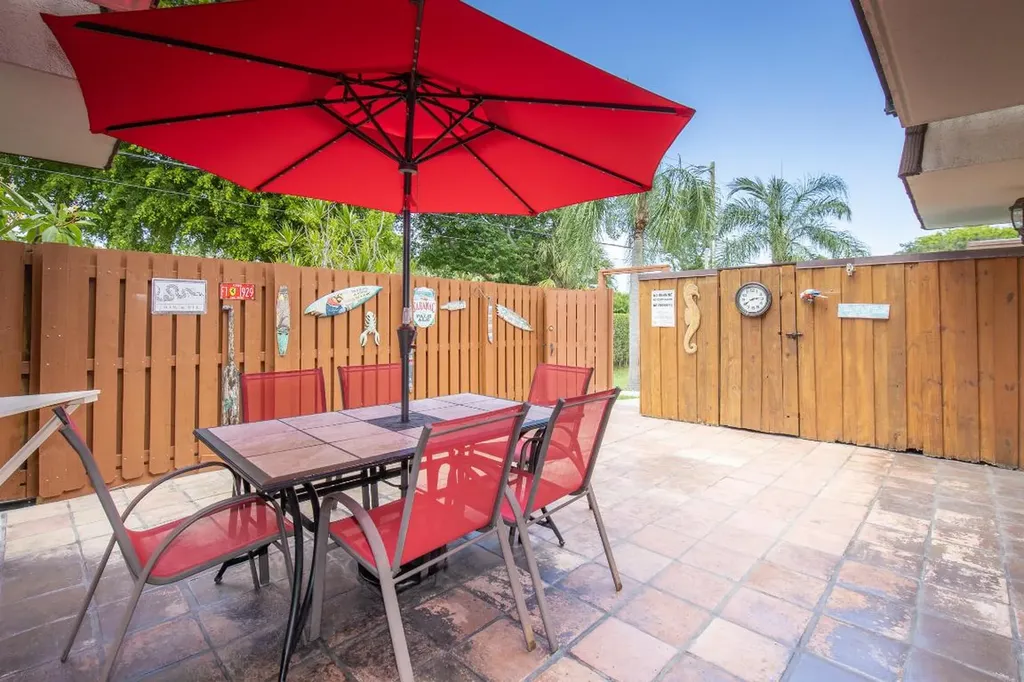 3885 Louis Drive Lake Worth FL 33461
