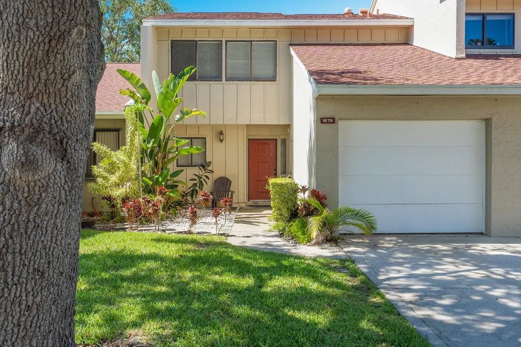 1678 SW Crossing Circle Palm City FL 34990