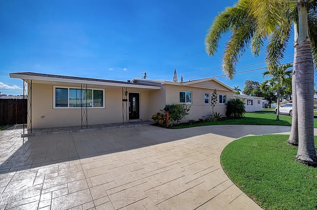 211 N 69th Avenue Hollywood FL 33024