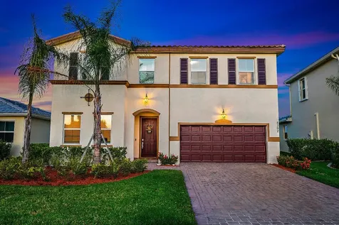 8392 NW Greenbank Circle Port St Lucie FL 34987