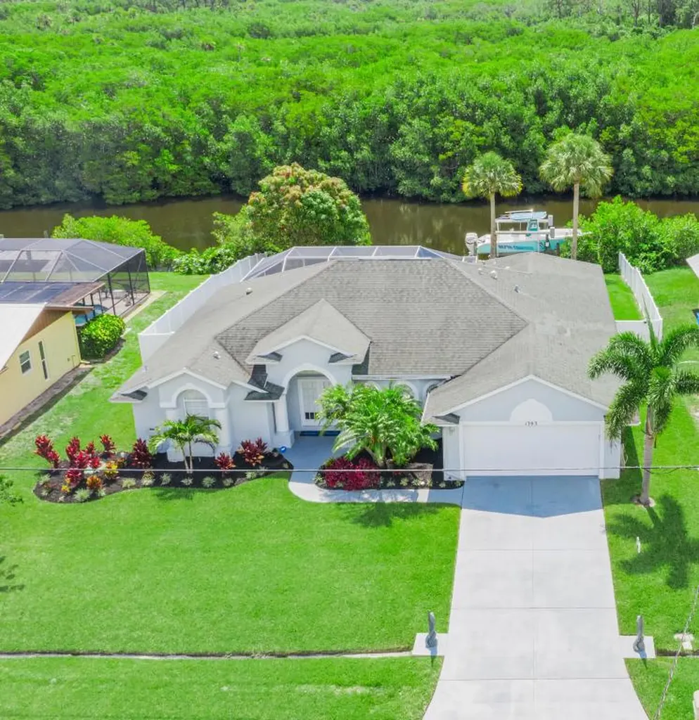 1303 SE Coral Reef Street Port St Lucie FL 34983