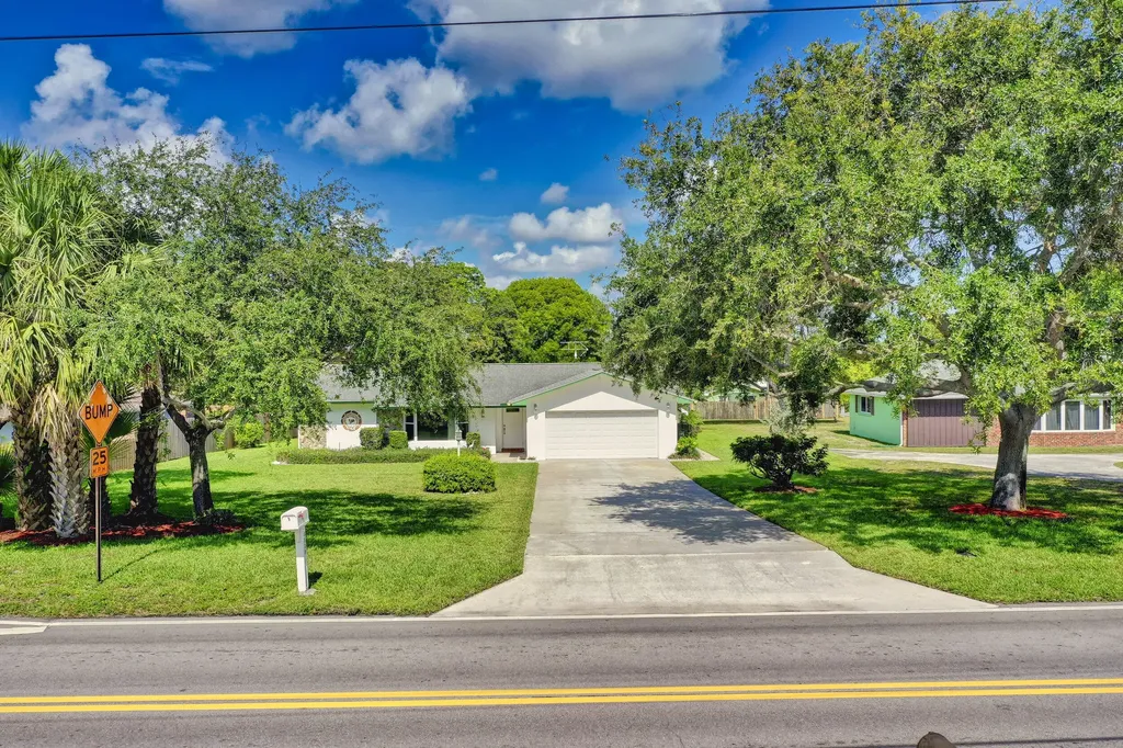 6839 High Ridge Road Lake Worth FL 33462