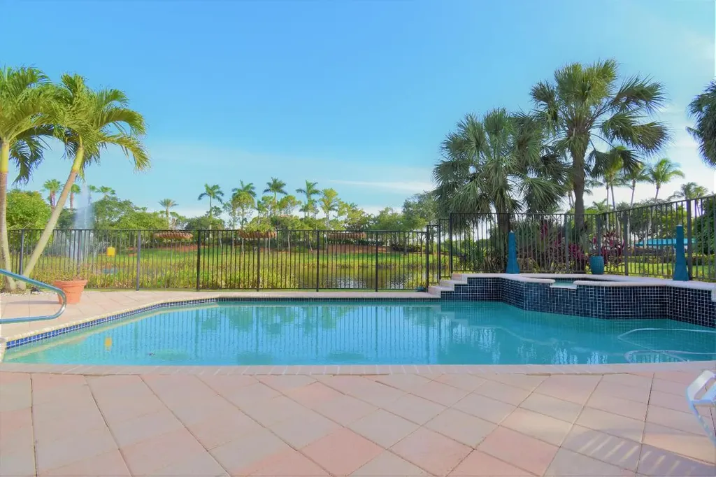 19233 Skyridge Circle Boca Raton FL 33498