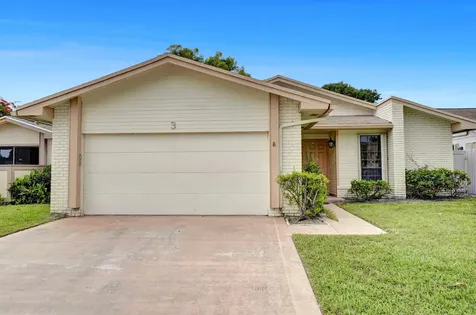3 Afton Place Boynton Beach FL 33426