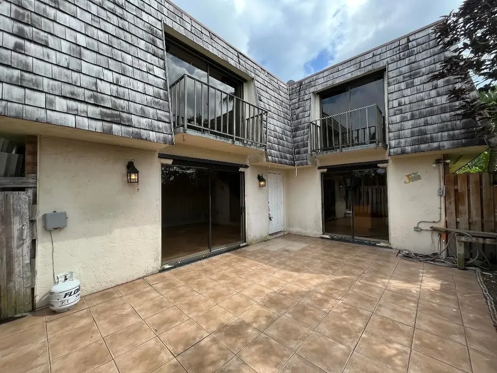 178 Woodland Road Palm Springs FL 33461