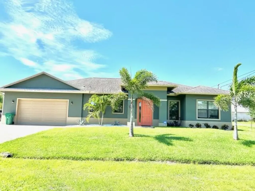 934 SW Excel Avenue Port St Lucie FL 34953