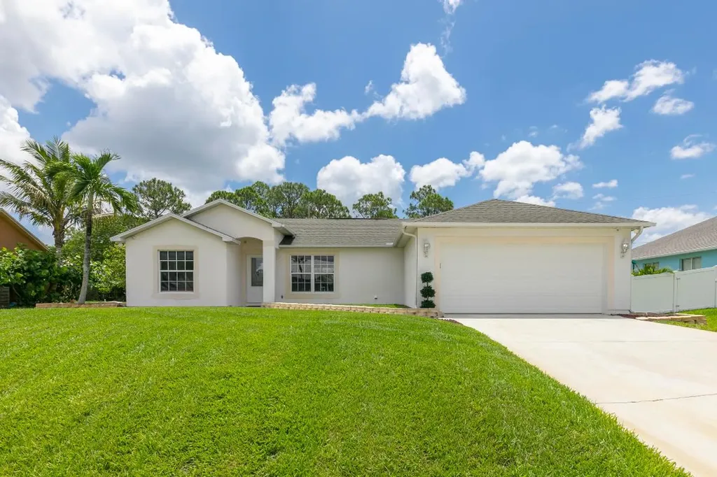 4197 SW Muncie Street Port St Lucie FL 34953
