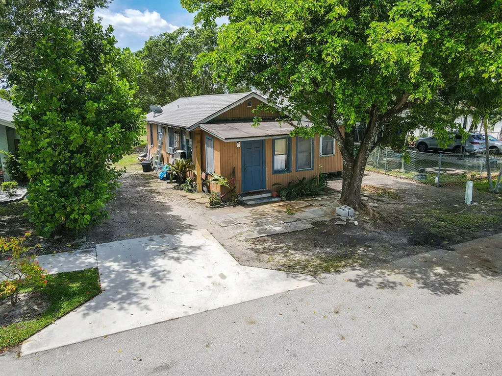 424 Southridge Road Delray Beach FL 33444