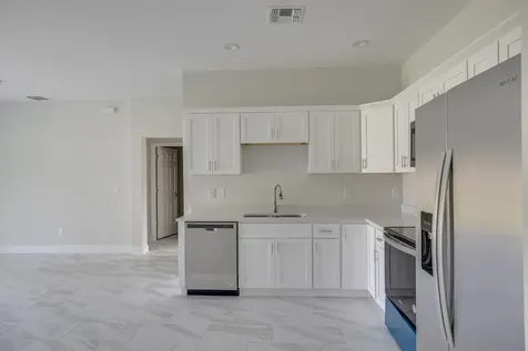 76 N Orange Street Fellsmere FL 32948