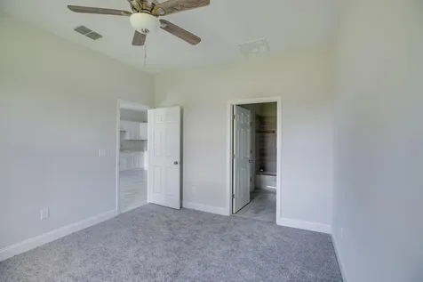 76 N Orange Street Fellsmere FL 32948