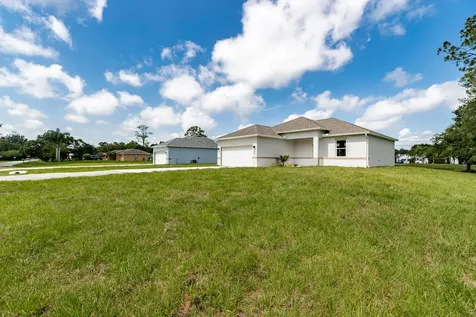 76 N Orange Street Fellsmere FL 32948