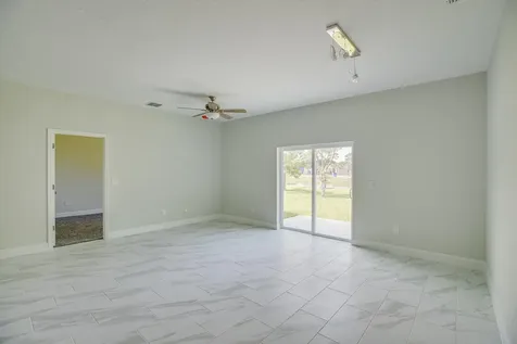 76 N Orange Street Fellsmere FL 32948