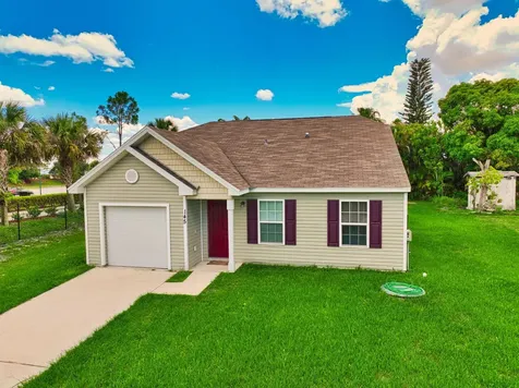 145 SE Crosspoint Drive Port St Lucie FL 34983