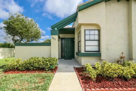 791 SW Claudia Avenue Port St Lucie FL 34953