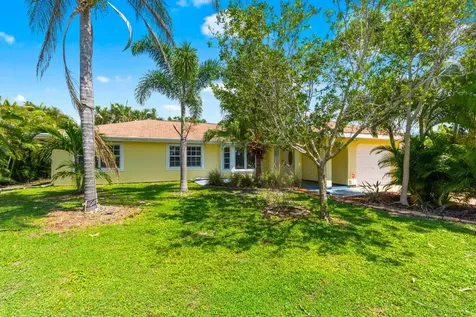 1871 SE Wexford Court Port St Lucie FL 34952