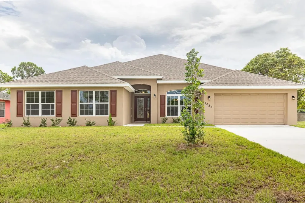 3044 SW Segovia Street Port St Lucie FL 34953