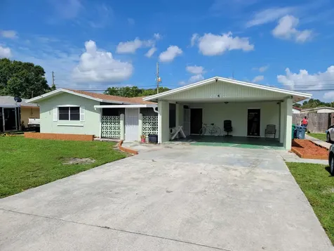 2513 Chesterfield Drive Fort Pierce FL 34982