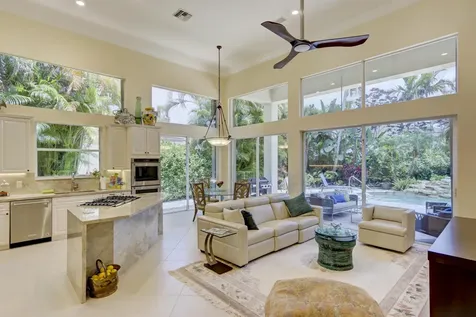 4148 NW Briarcliff Circle Boca Raton FL 33496