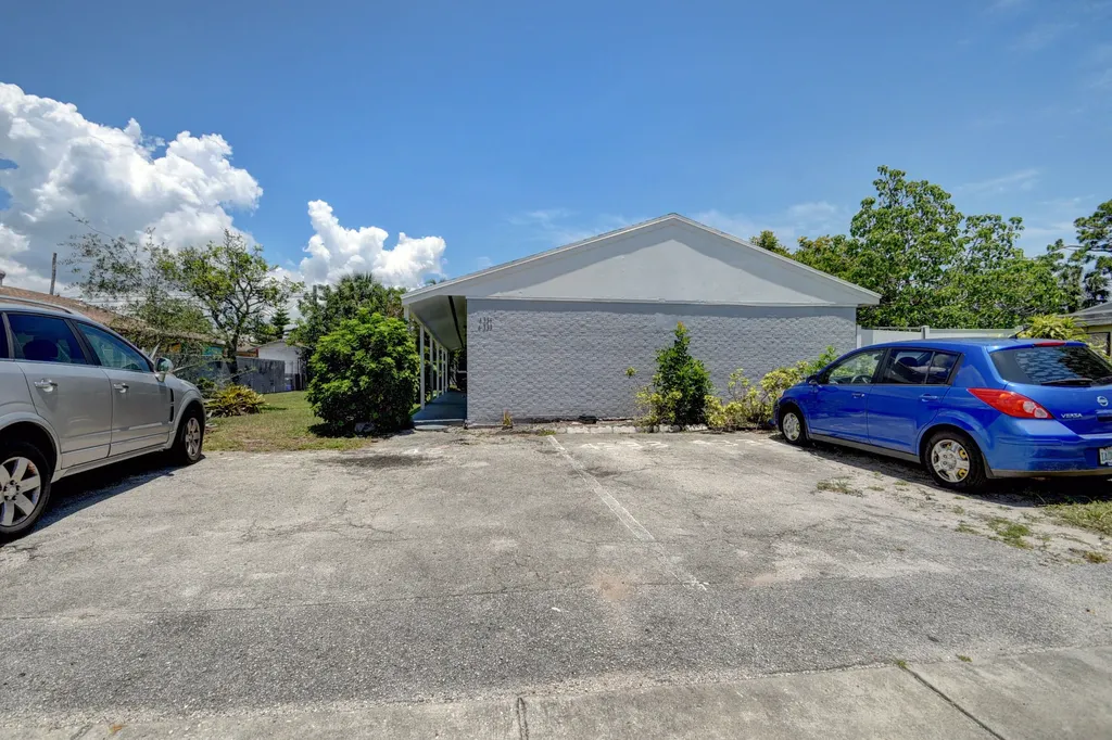 4331 Cambridge Street Lake Worth FL 33461