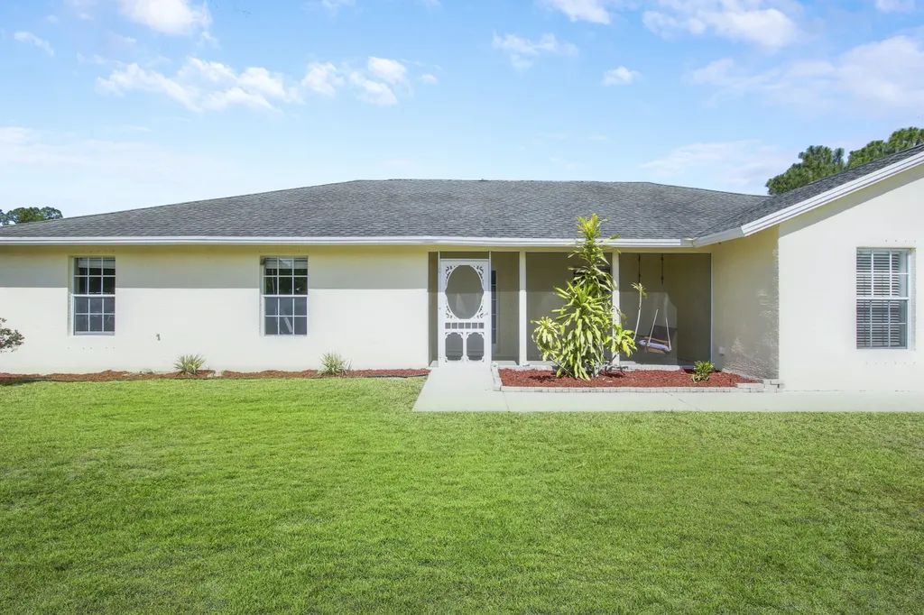 18024 Murcott Boulevard Loxahatchee FL 33470