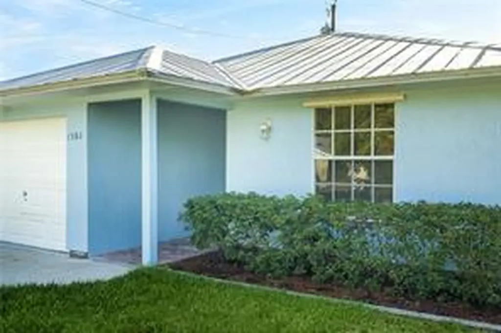 1580 20th Court SW Vero Beach FL 32962