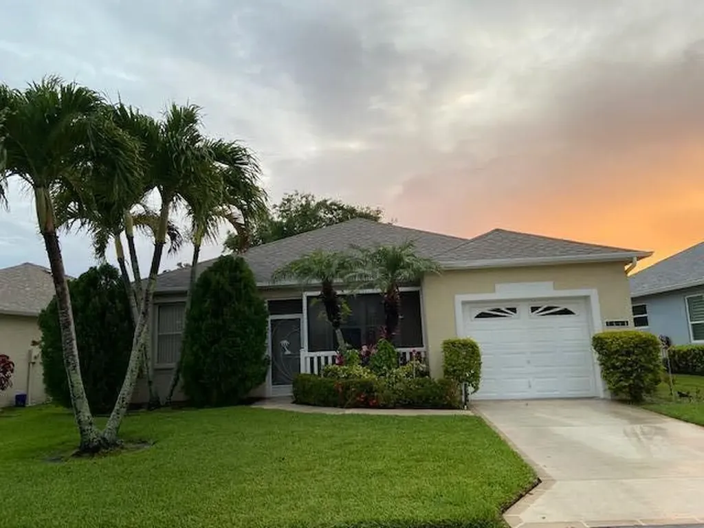 1015 NW Tuscany Drive Port St Lucie FL 34986