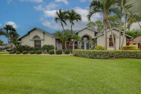 991 SE Thornhill Drive Port St Lucie FL 34983