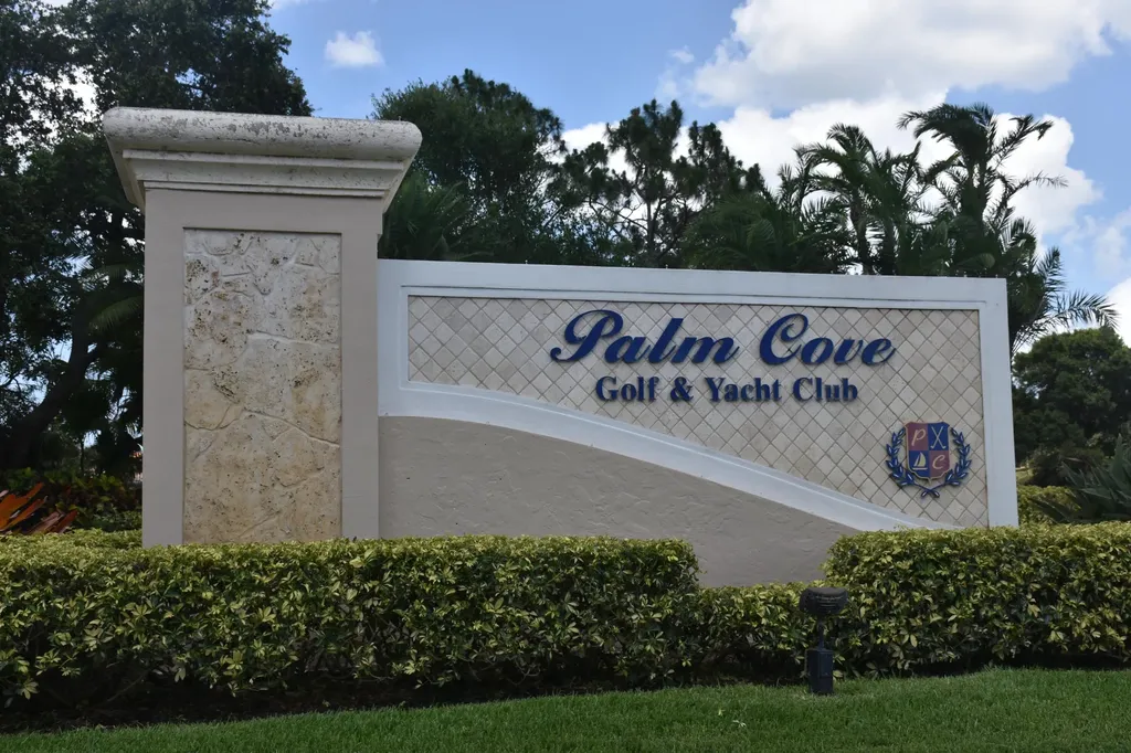 2352 SW Island Creek Trail Palm City FL 34990